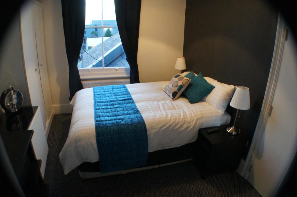 Hotel Grand Junction Arms Londres Habitación foto